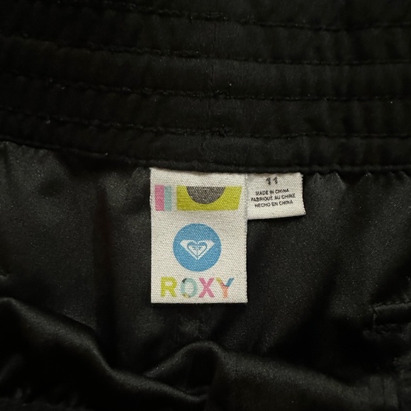 Roxy Shorts - Picture 5 of 9